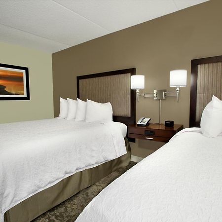 Hampton Inn & Suites By Hilton - Rockville Centre Eksteriør billede