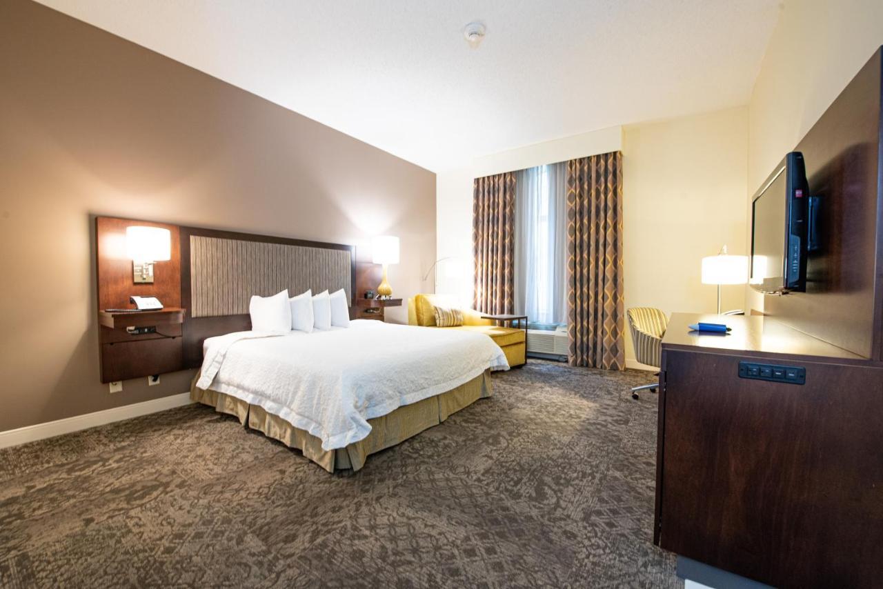 Hampton Inn & Suites By Hilton - Rockville Centre Eksteriør billede