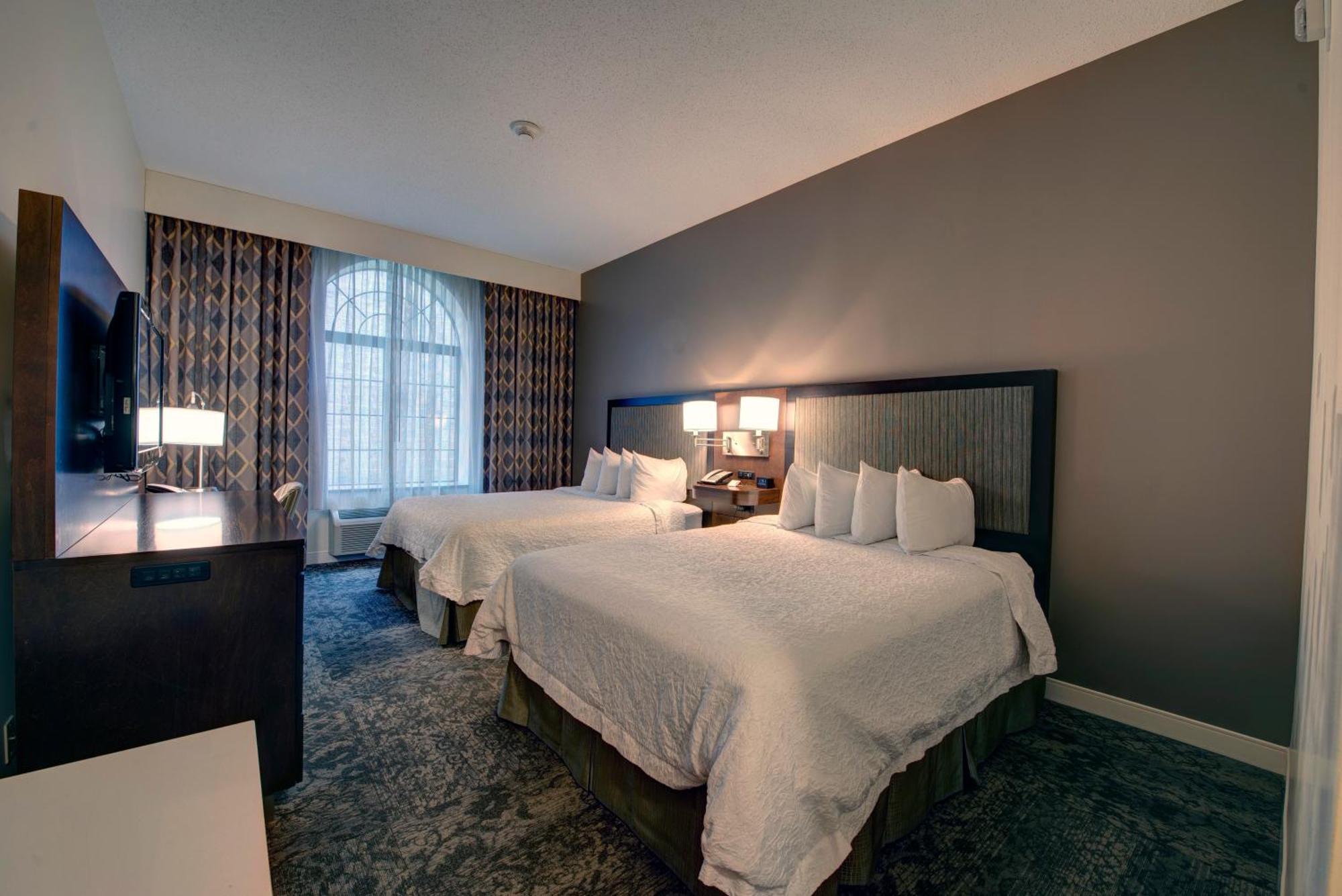 Hampton Inn & Suites By Hilton - Rockville Centre Eksteriør billede