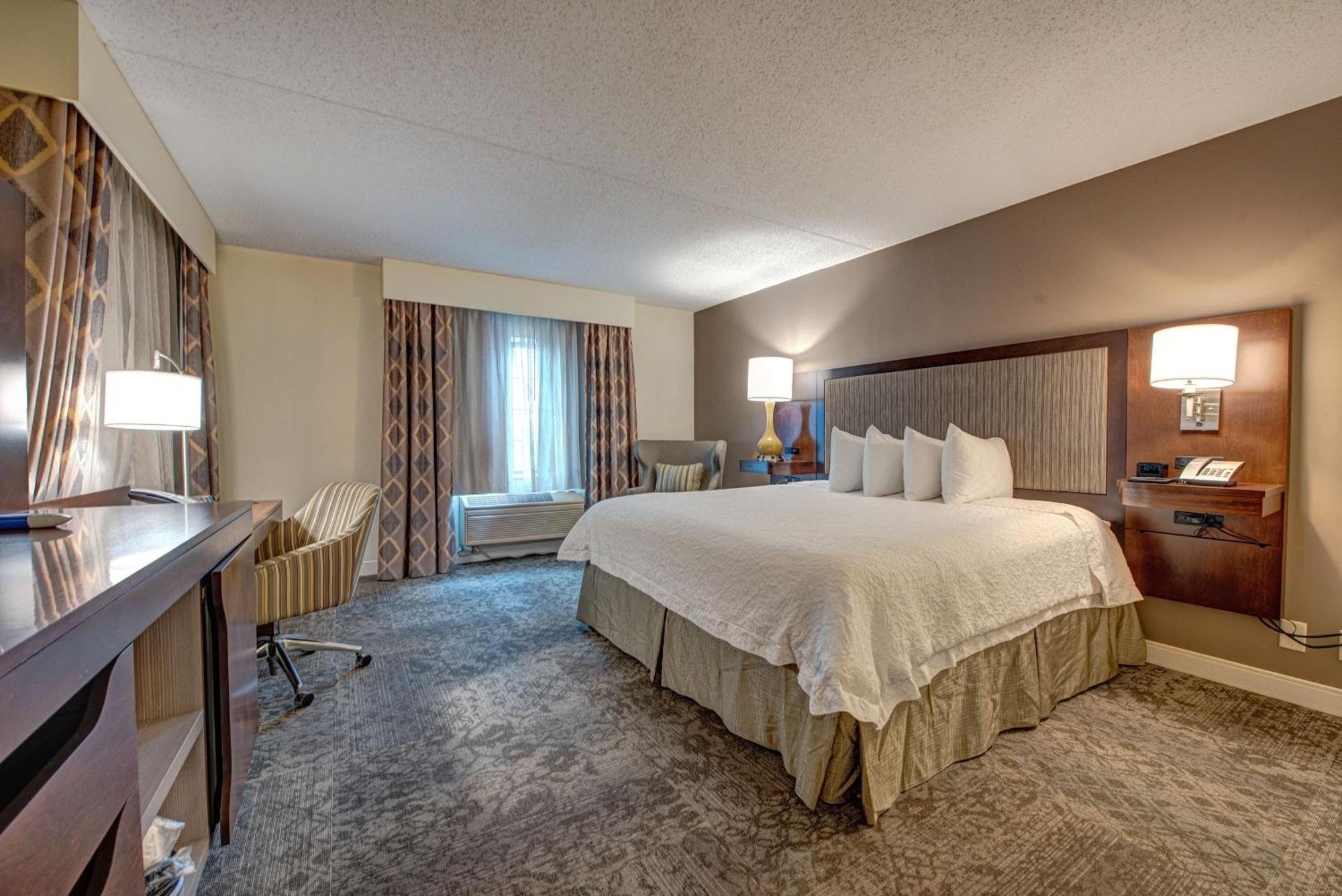 Hampton Inn & Suites By Hilton - Rockville Centre Eksteriør billede