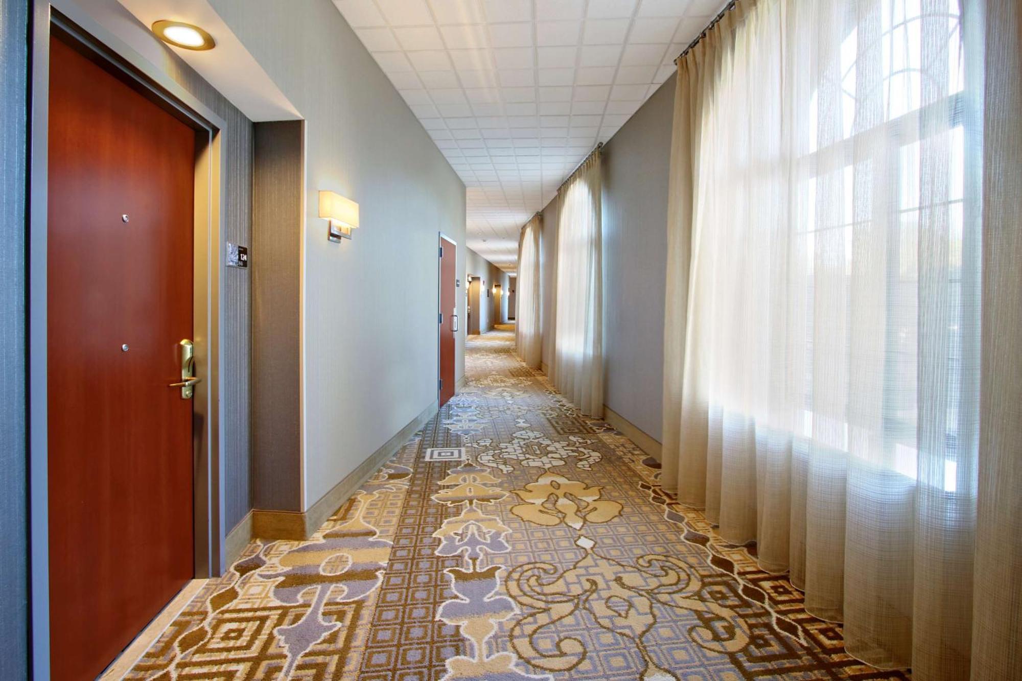 Hampton Inn & Suites By Hilton - Rockville Centre Eksteriør billede