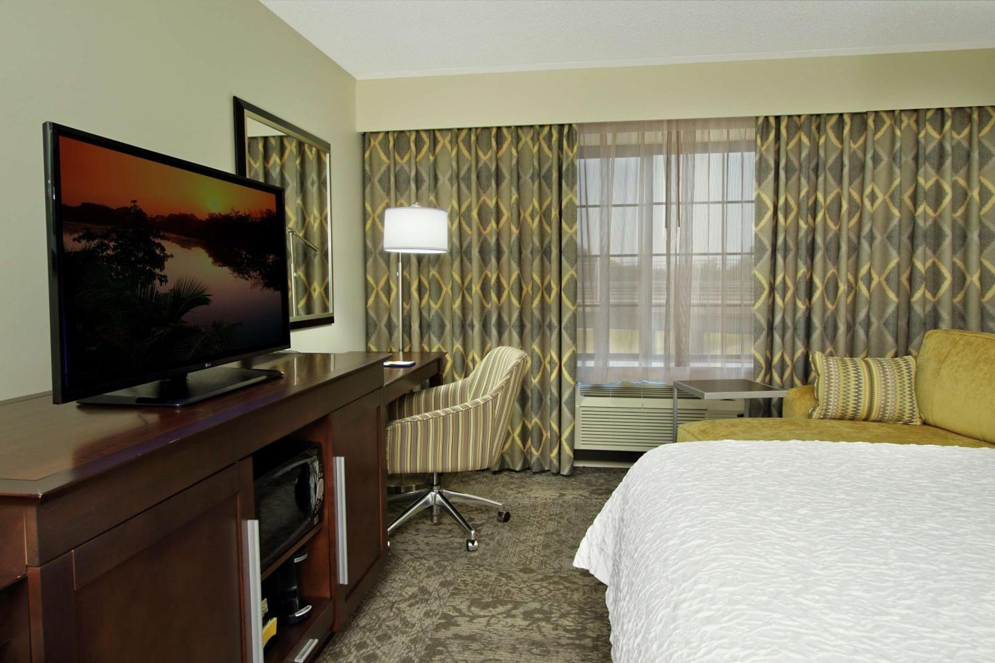 Hampton Inn & Suites By Hilton - Rockville Centre Eksteriør billede
