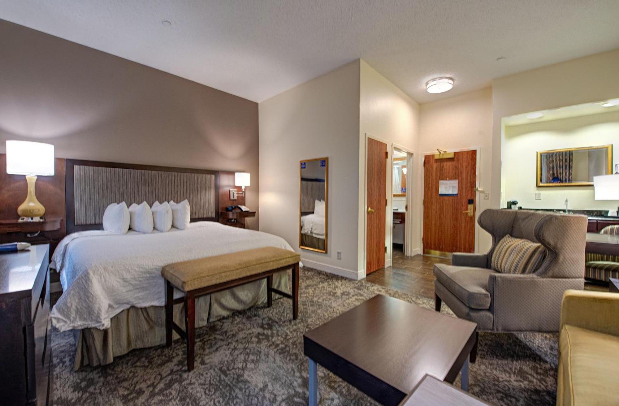 Hampton Inn & Suites By Hilton - Rockville Centre Eksteriør billede